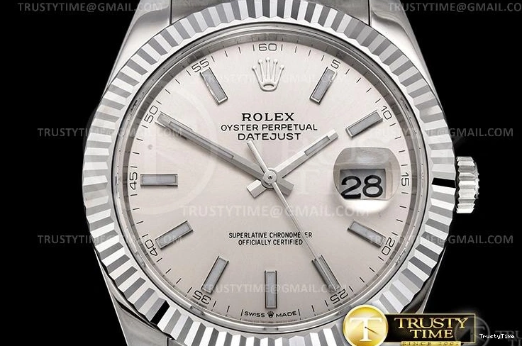 1102 ComfortFit R2DJ0257A – DJ2 41mm 658